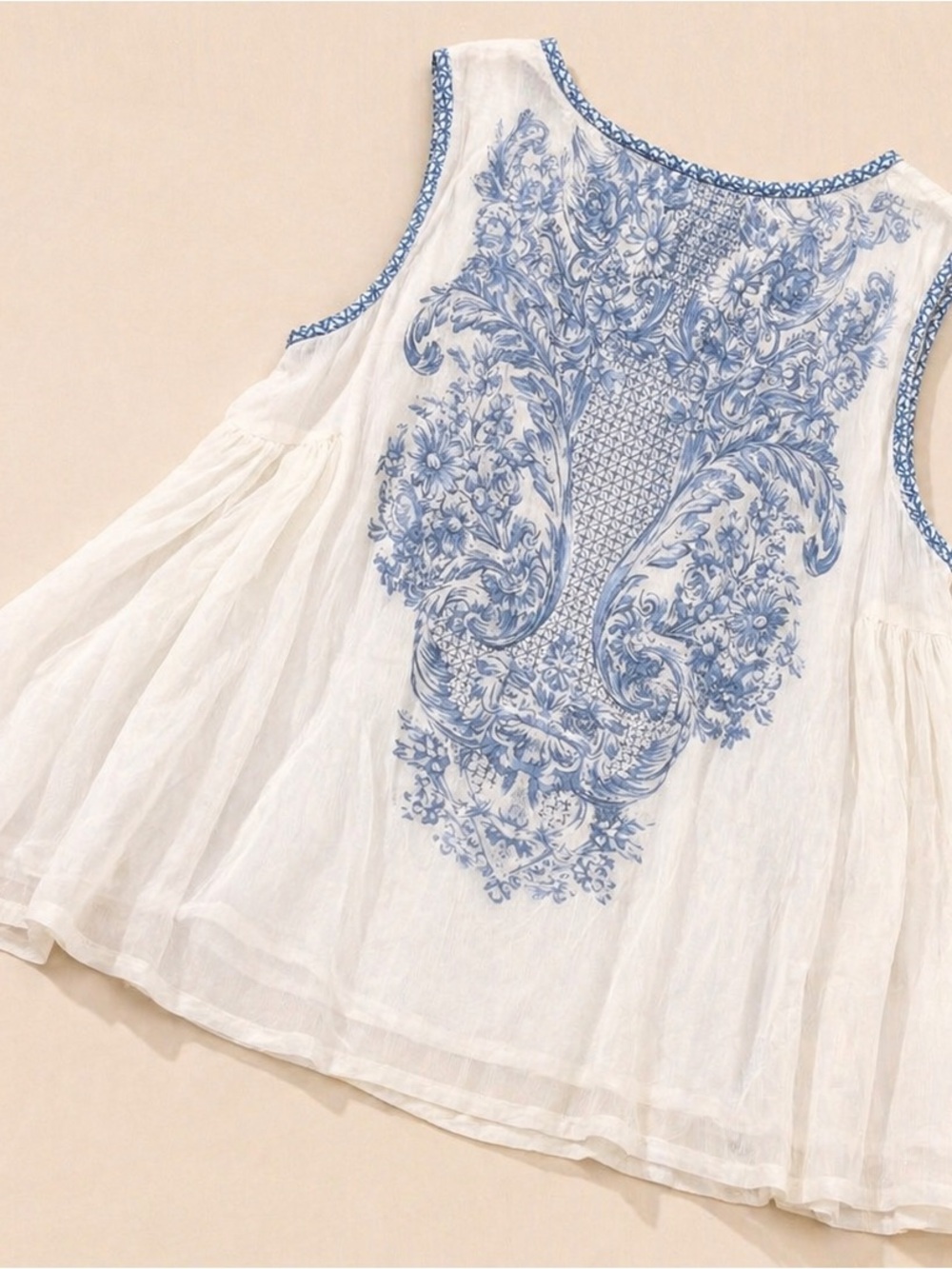 Earthbound Blue & White Beaded Sleeveless Peasant Top Womens Large - Picture 2 of 6